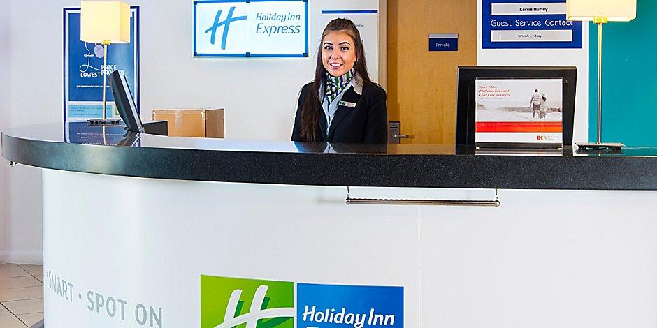 Holiday Inn Express Cambridge, An Ihg Hotel Esterno foto