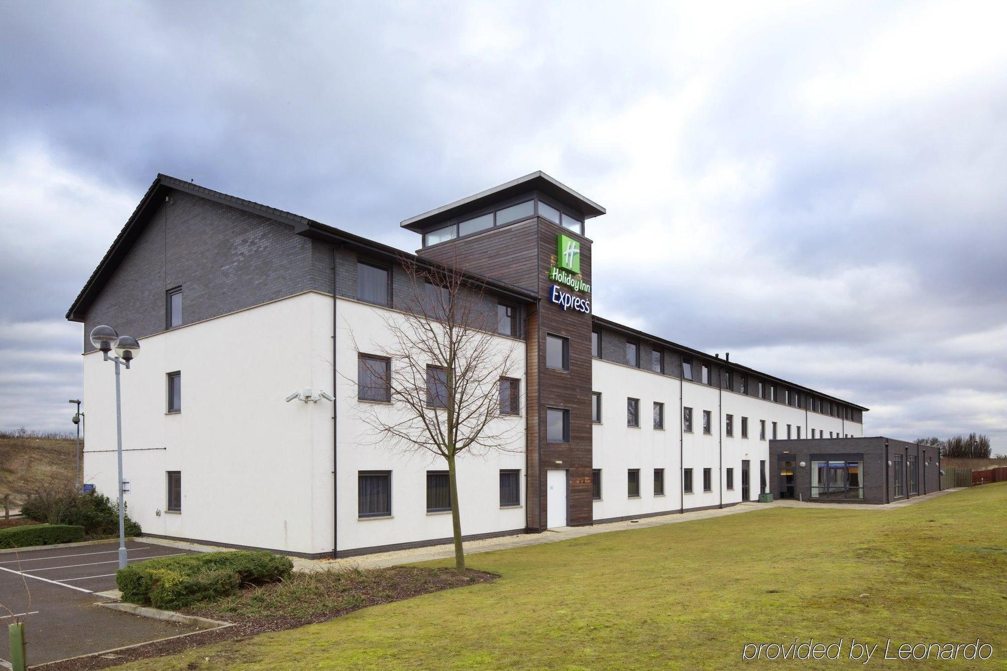 Holiday Inn Express Cambridge, An Ihg Hotel Esterno foto